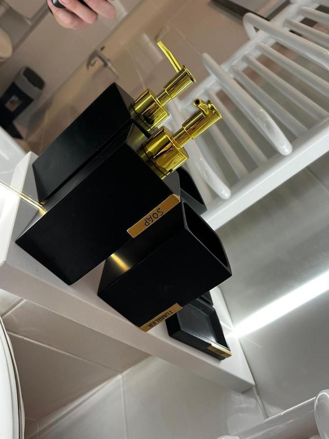 Apartman Gold Maris Lägenhet Karlovac Exteriör bild