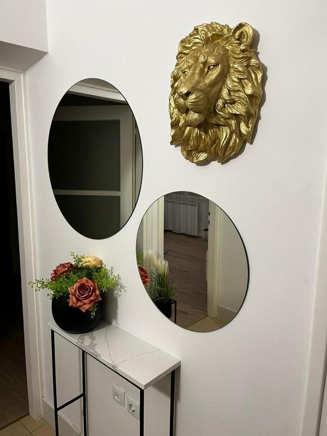 Apartman Gold Maris Lägenhet Karlovac Exteriör bild